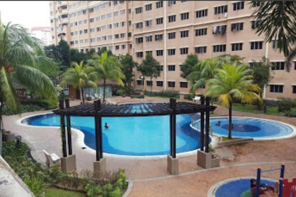 Bondaku Hukm Cheras Apartemen Kuala Lumpur